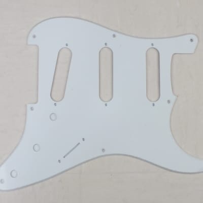 8 hole Single Ply White Scratch Plate Pickguard SSS to fit USA/Mex  Fender Stratocaster